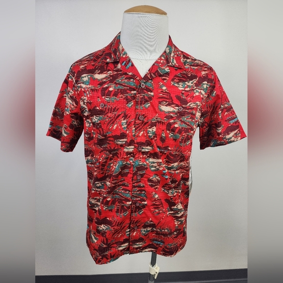 NWT, 5.11 Men's Cordovan Red Gyver Camo Vented 2 Pockets Button-Up Shirt, sz SM - Picture 1 of 13